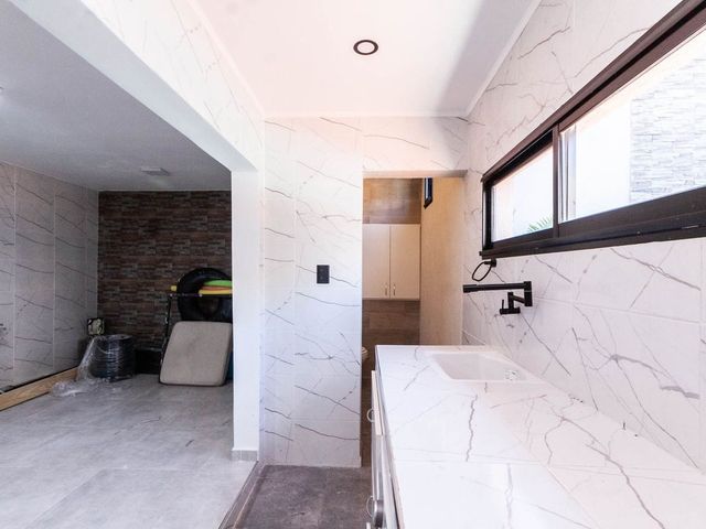 place photo 58
