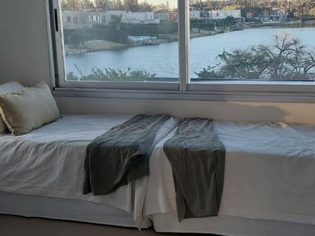place photo 55