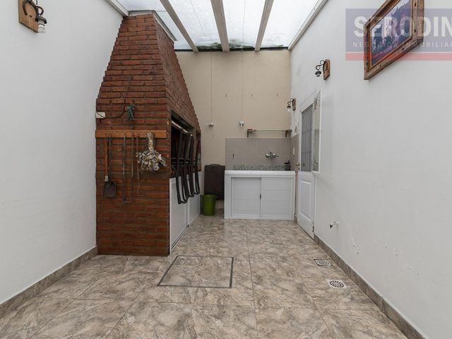 place photo 50