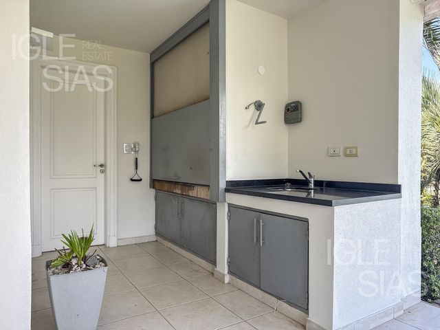 place photo 82