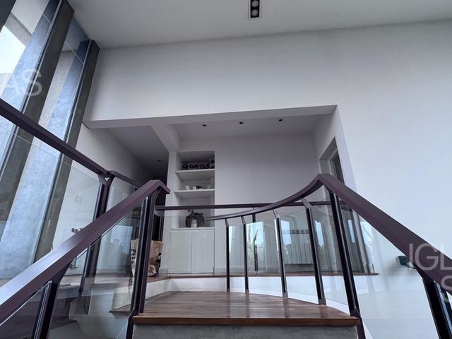 place photo 50