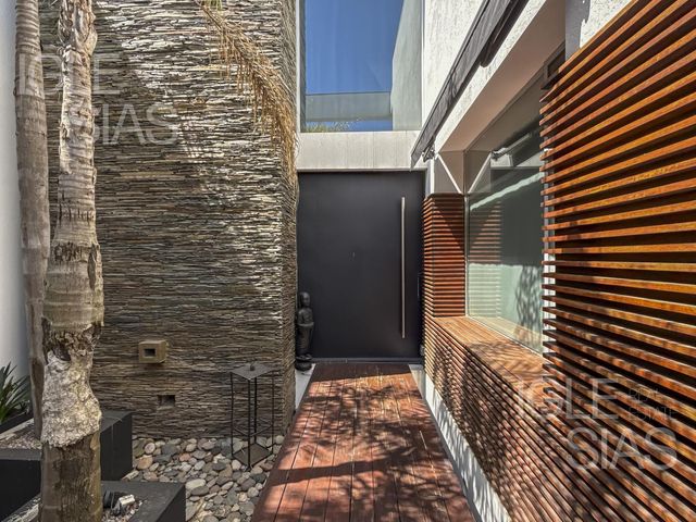 place photo 69