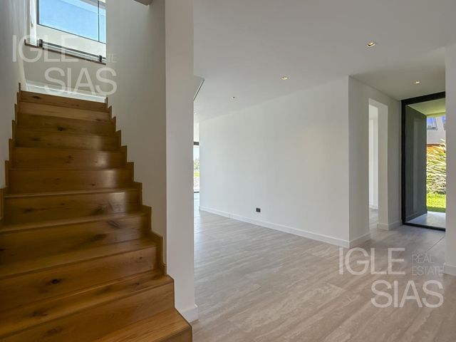 place photo 88