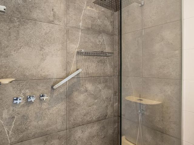 place photo 40