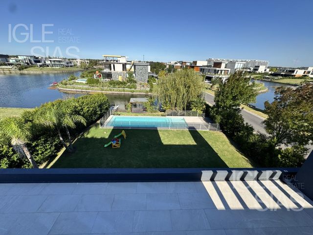 place photo 63