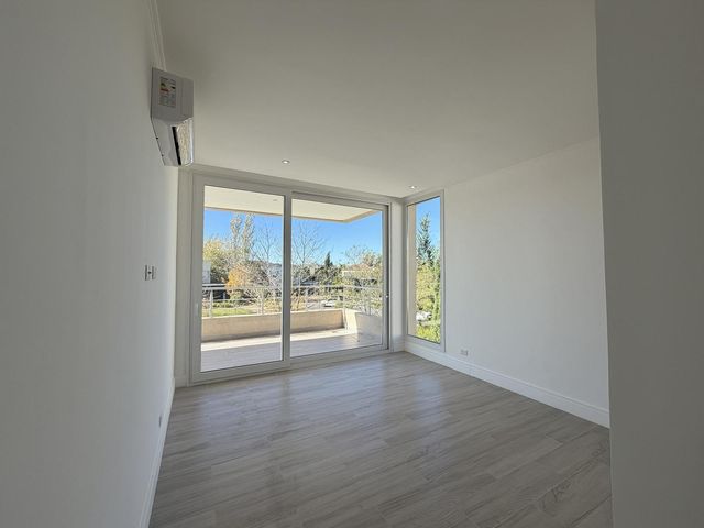 place photo 69