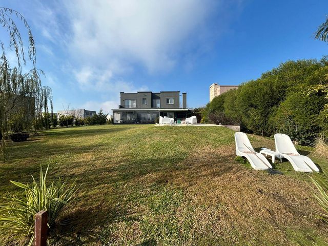 place photo 49