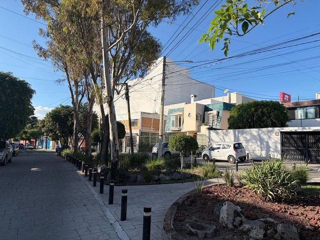 place photo 27