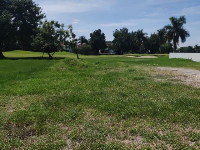 Terreno en Paraíso Country Club