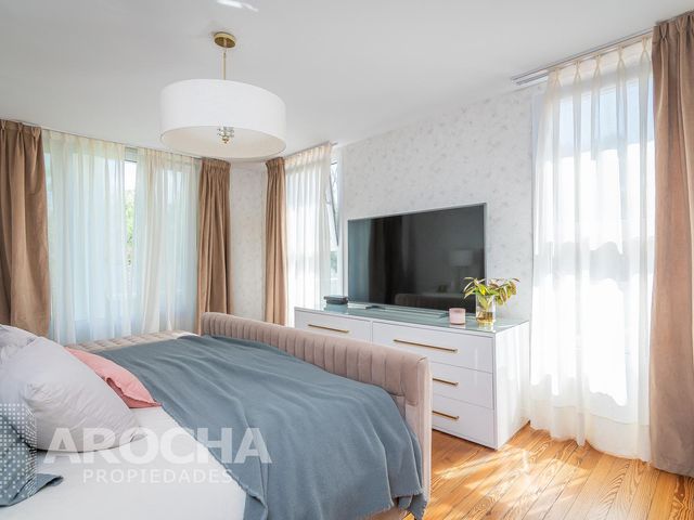 place photo 66
