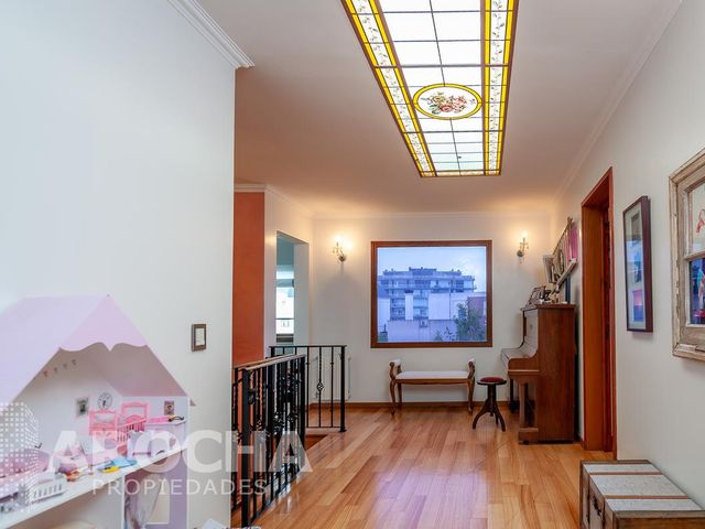 place photo 79