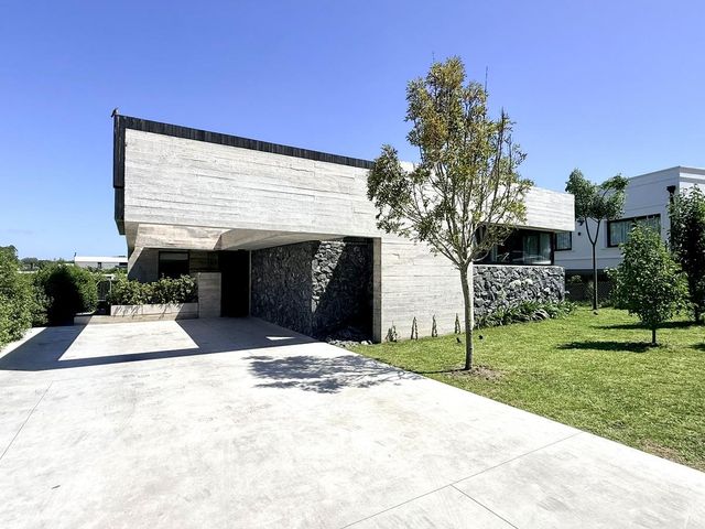 place photo 49