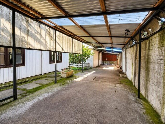 place photo 24