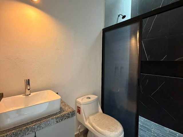 place photo 32
