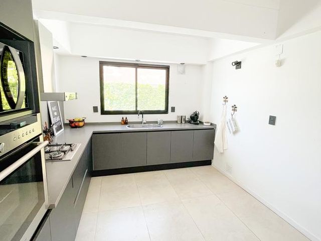 place photo 48