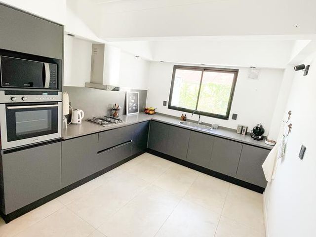 place photo 49