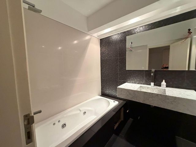 place photo 75