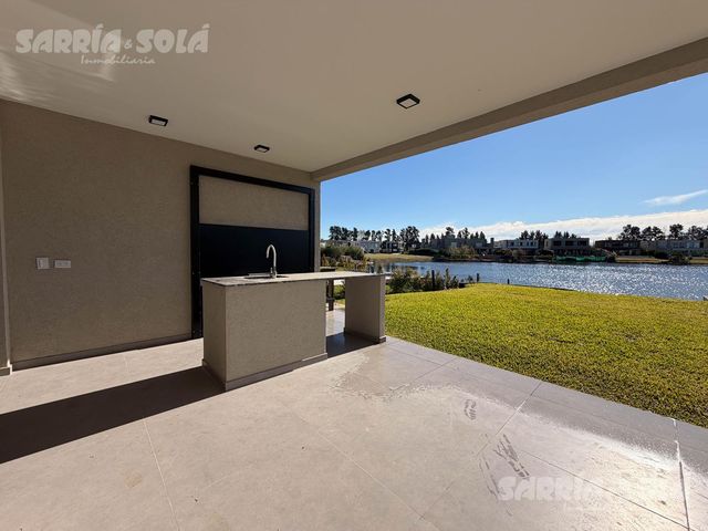 place photo 39