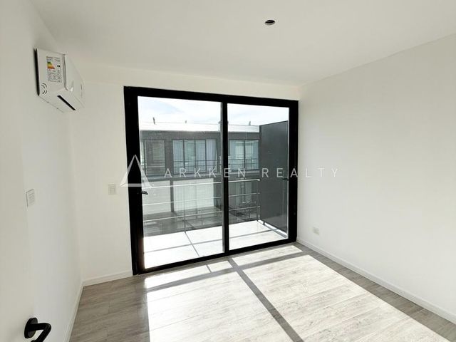 place photo 79