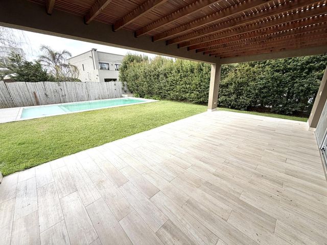 place photo 46