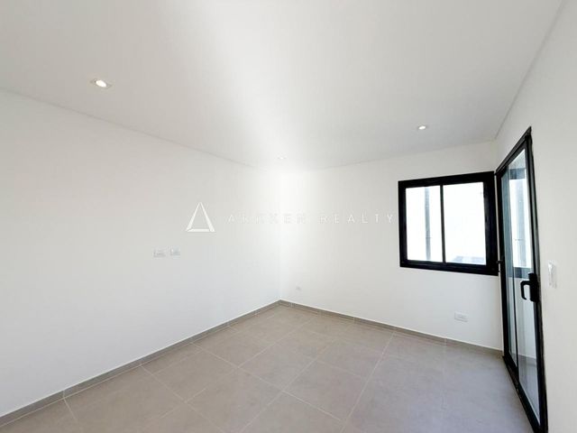 place photo 52