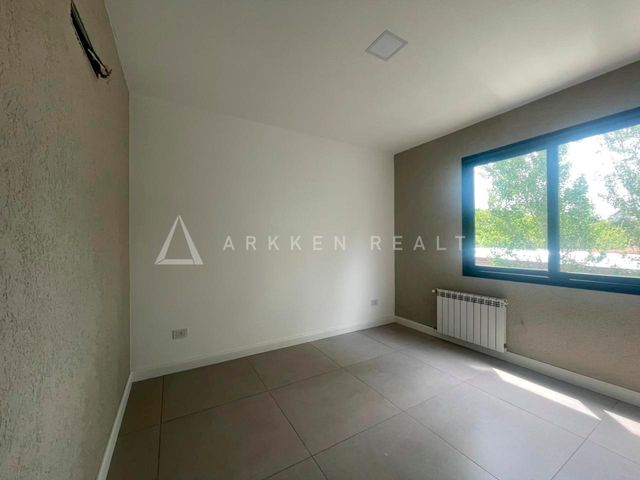 place photo 87