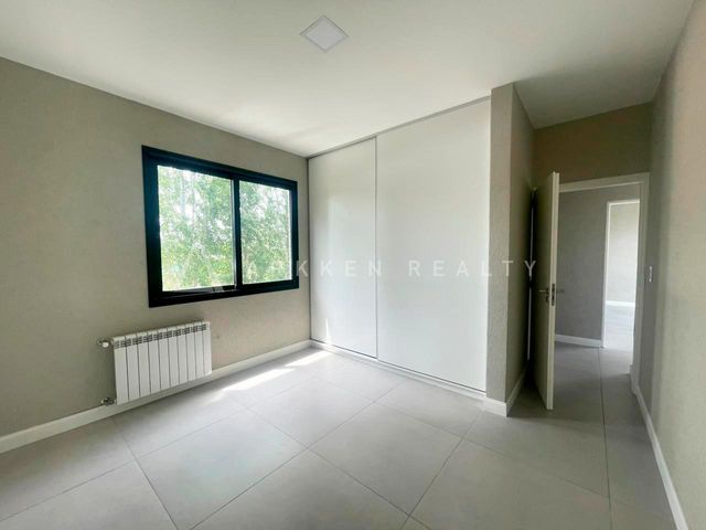 place photo 65
