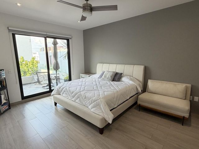 place photo 24