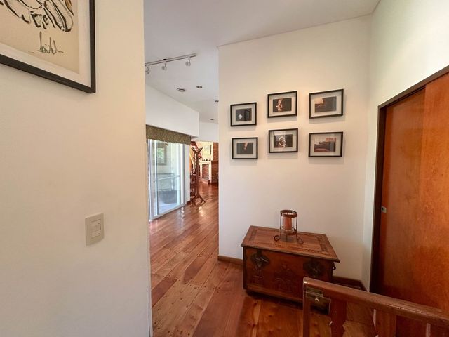 place photo 52