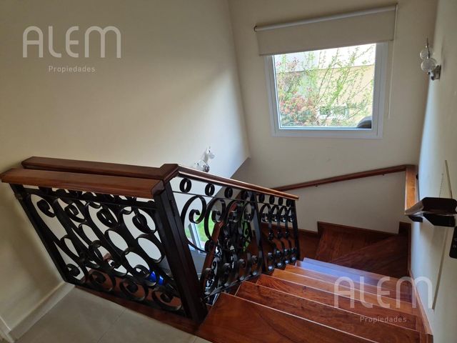 place photo 39