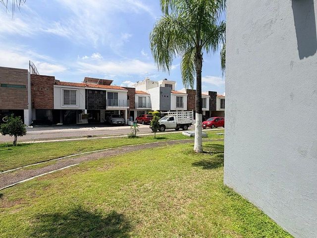place photo 27