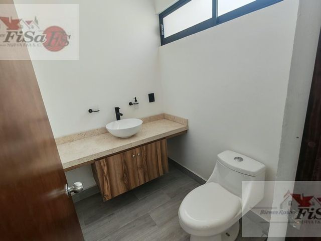 place photo 35