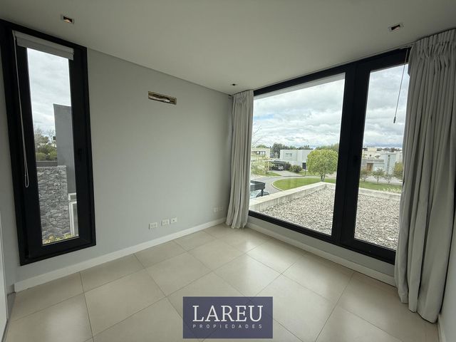 place photo 49
