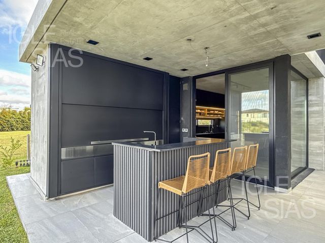 place photo 68