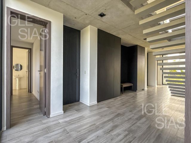 place photo 76