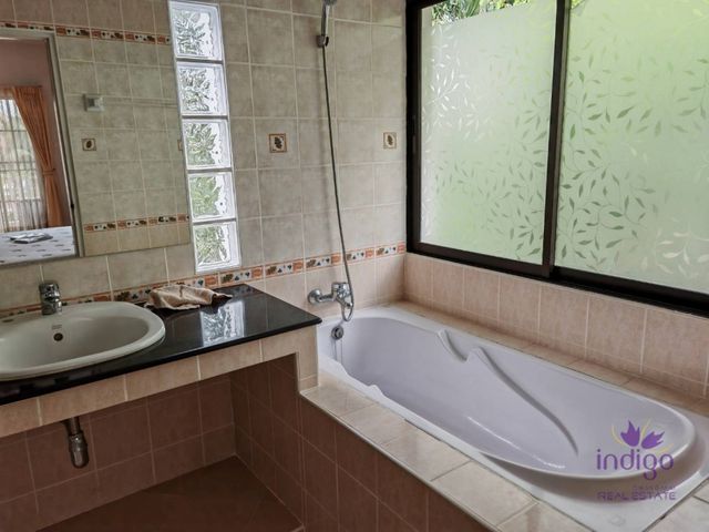 place photo 48