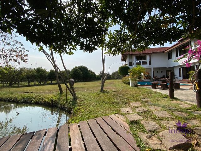place photo 45