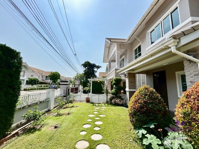 place photo 65