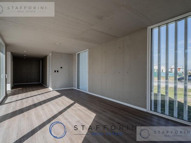 place photo 98