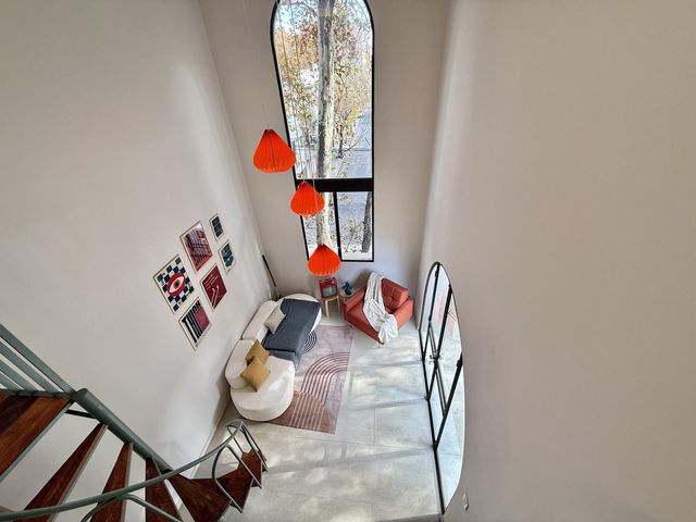 place photo 88