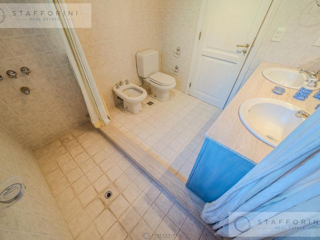 place photo 70
