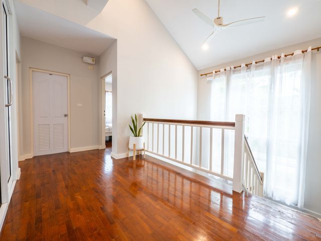 place photo 43