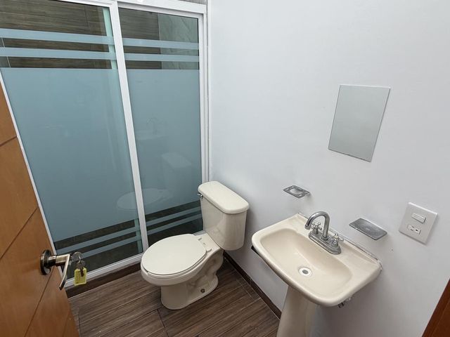 place photo 18