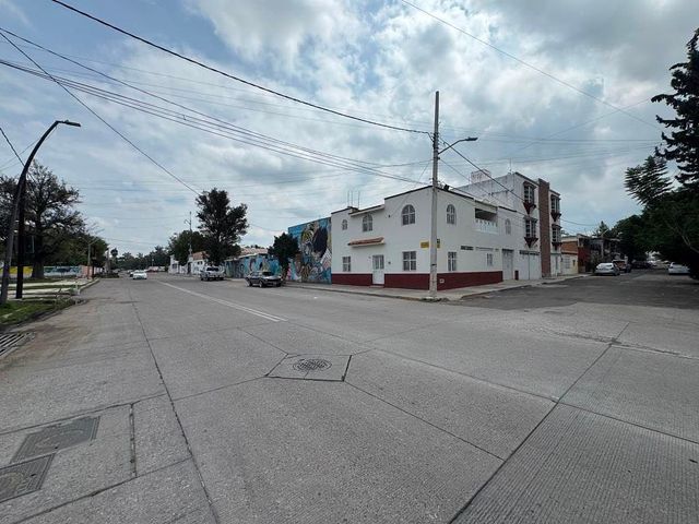 place photo 23