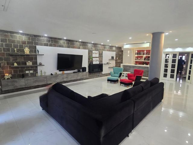 place photo 92