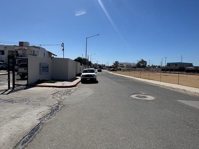 place photo 18