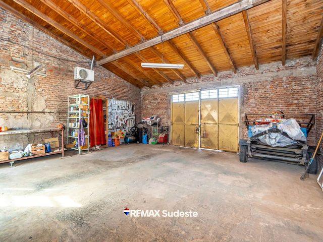 place photo 48