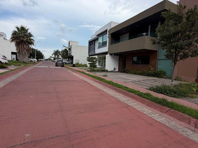 place photo 35