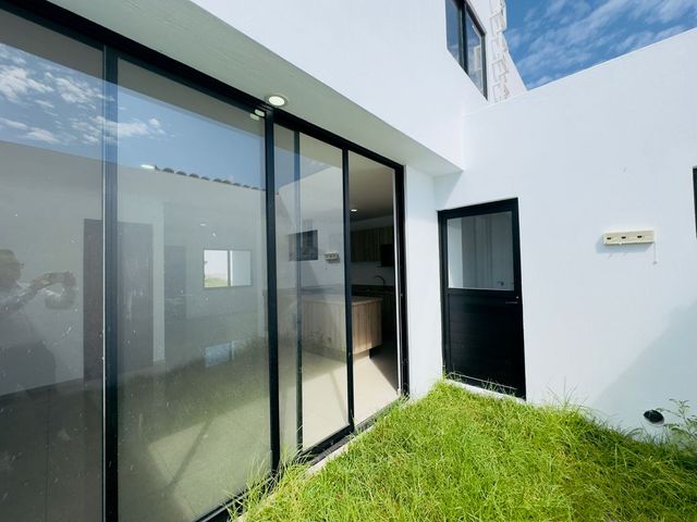place photo 25