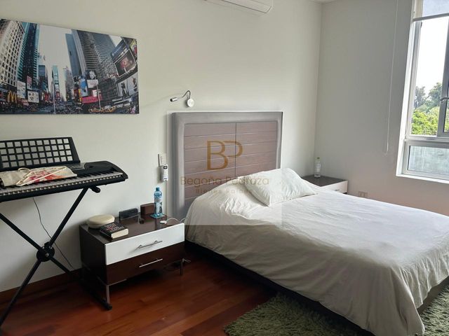 place photo 98